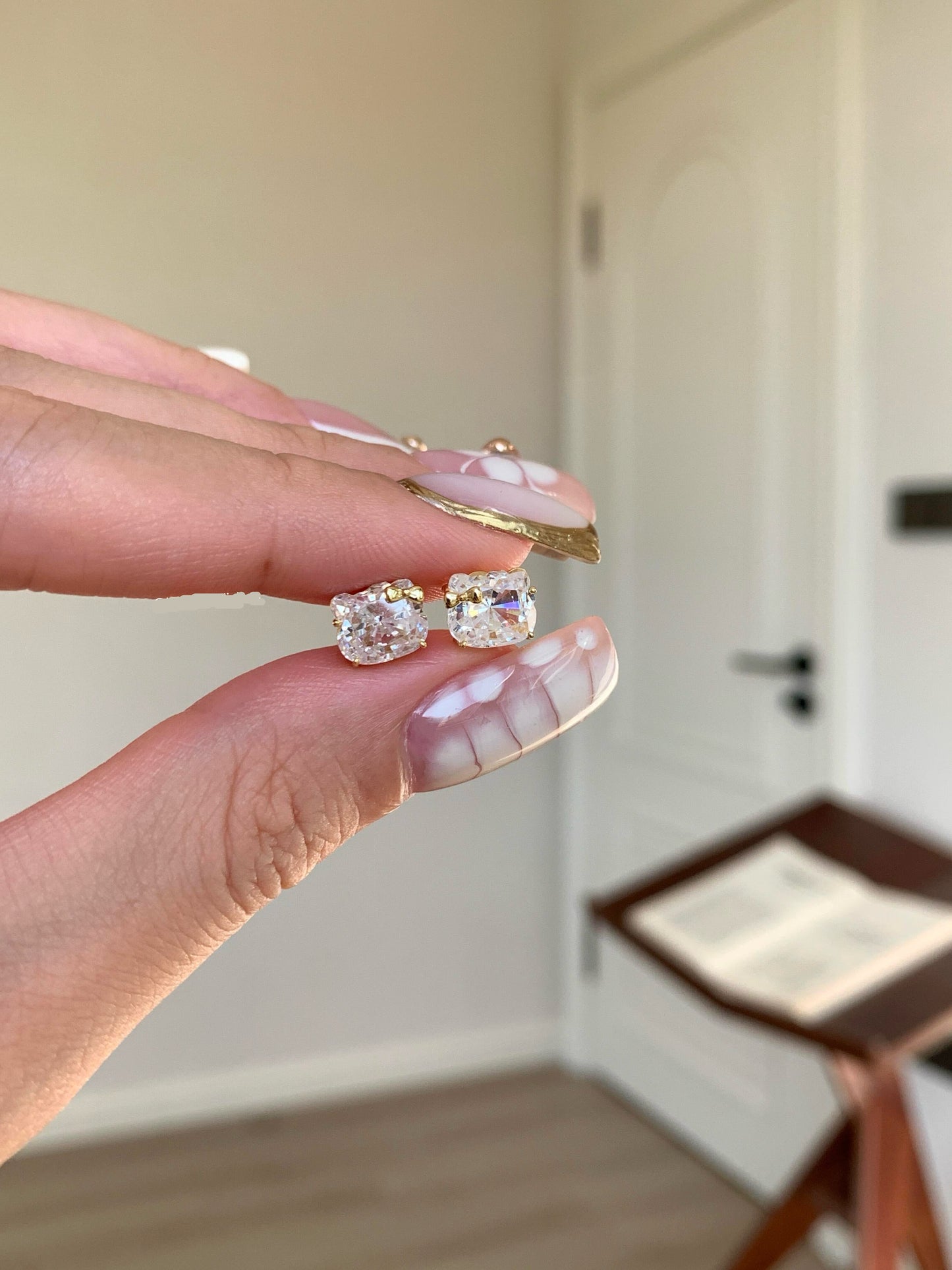 Hello Kitty x Nestura Zirconia Ring